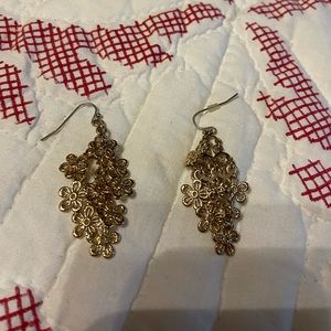 Gold dangling flower earrings